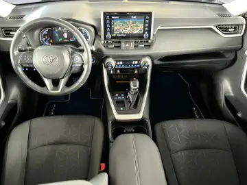 TOYOTA RAV 4 2.5 4x2 Hybrid Team D