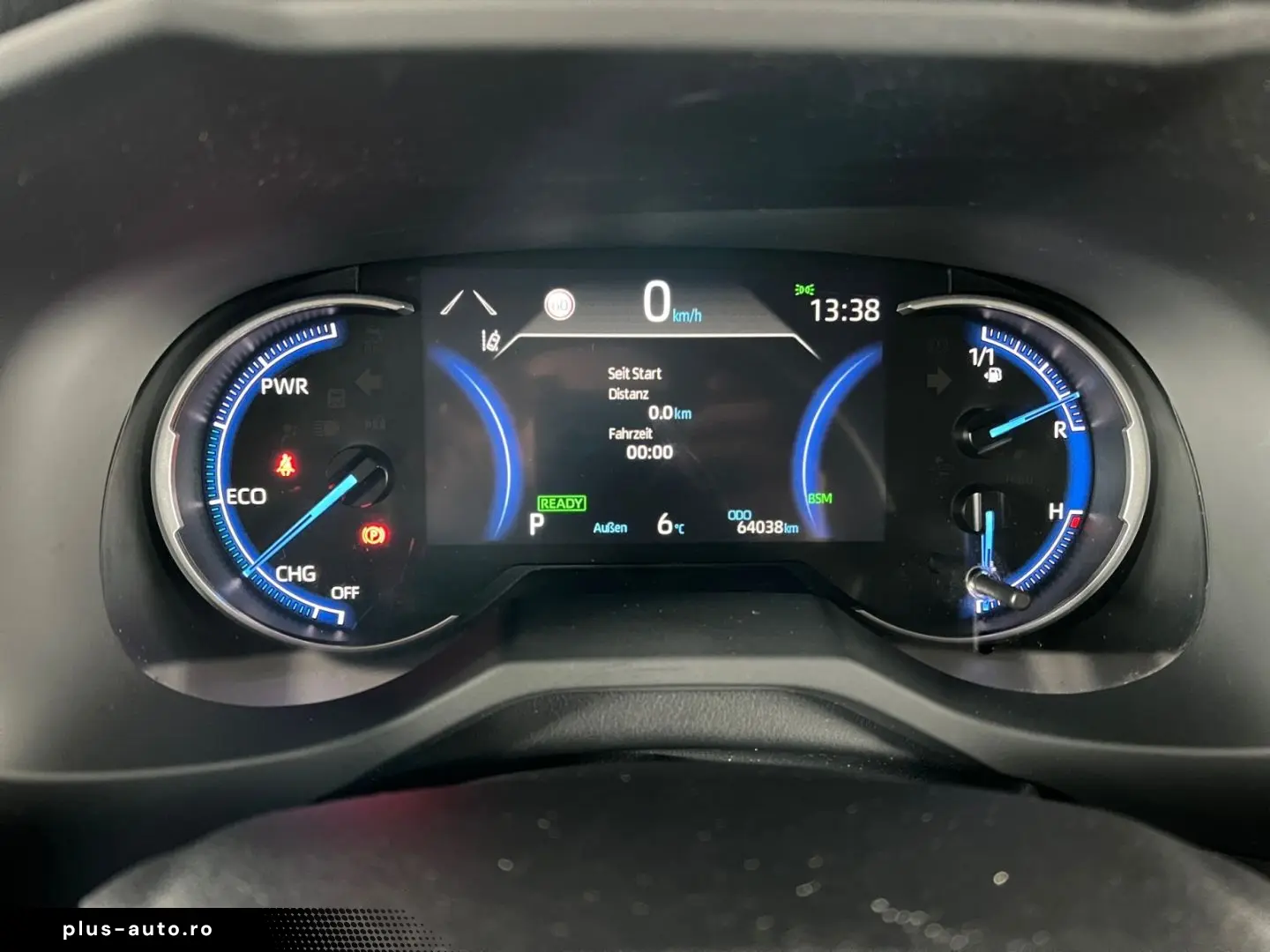 TOYOTA RAV 4 2.5 4x2 Hybrid Team D