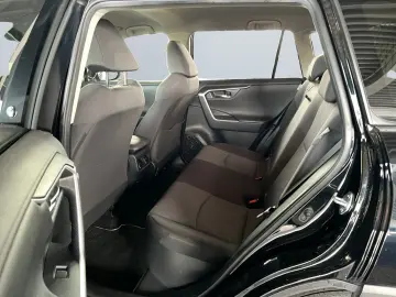 TOYOTA RAV 4 2.5 4x2 Hybrid Team D