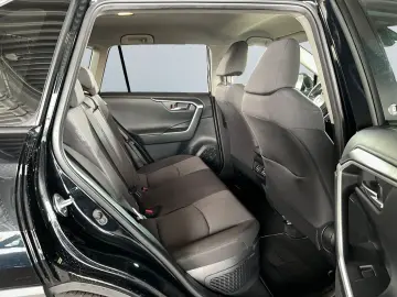 TOYOTA RAV 4 2.5 4x2 Hybrid Team D