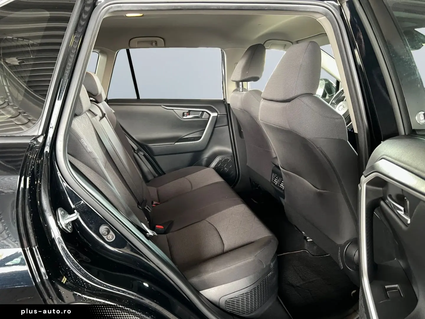 TOYOTA RAV 4 2.5 4x2 Hybrid Team D