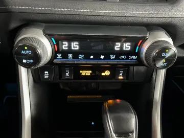 TOYOTA RAV 4 2.5 4x2 Hybrid Team D