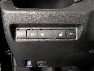 TOYOTA RAV 4 2.5 4x2 Hybrid Team D