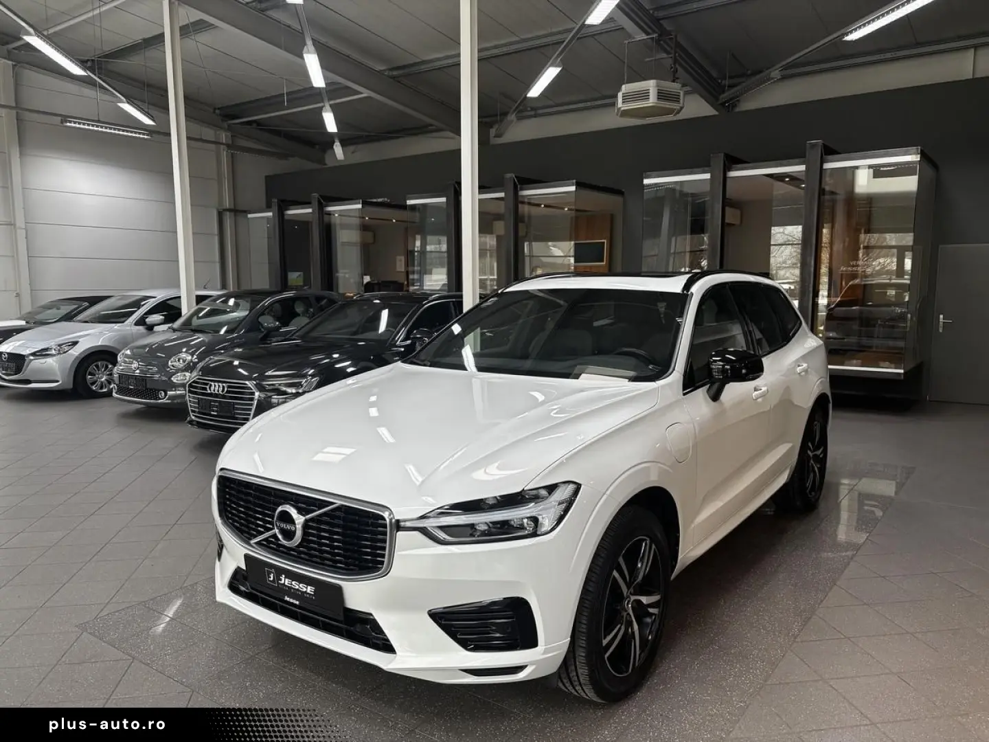VOLVO XC60 T8 AWD Recharge R Design Pano H&K AHK R.Cam
