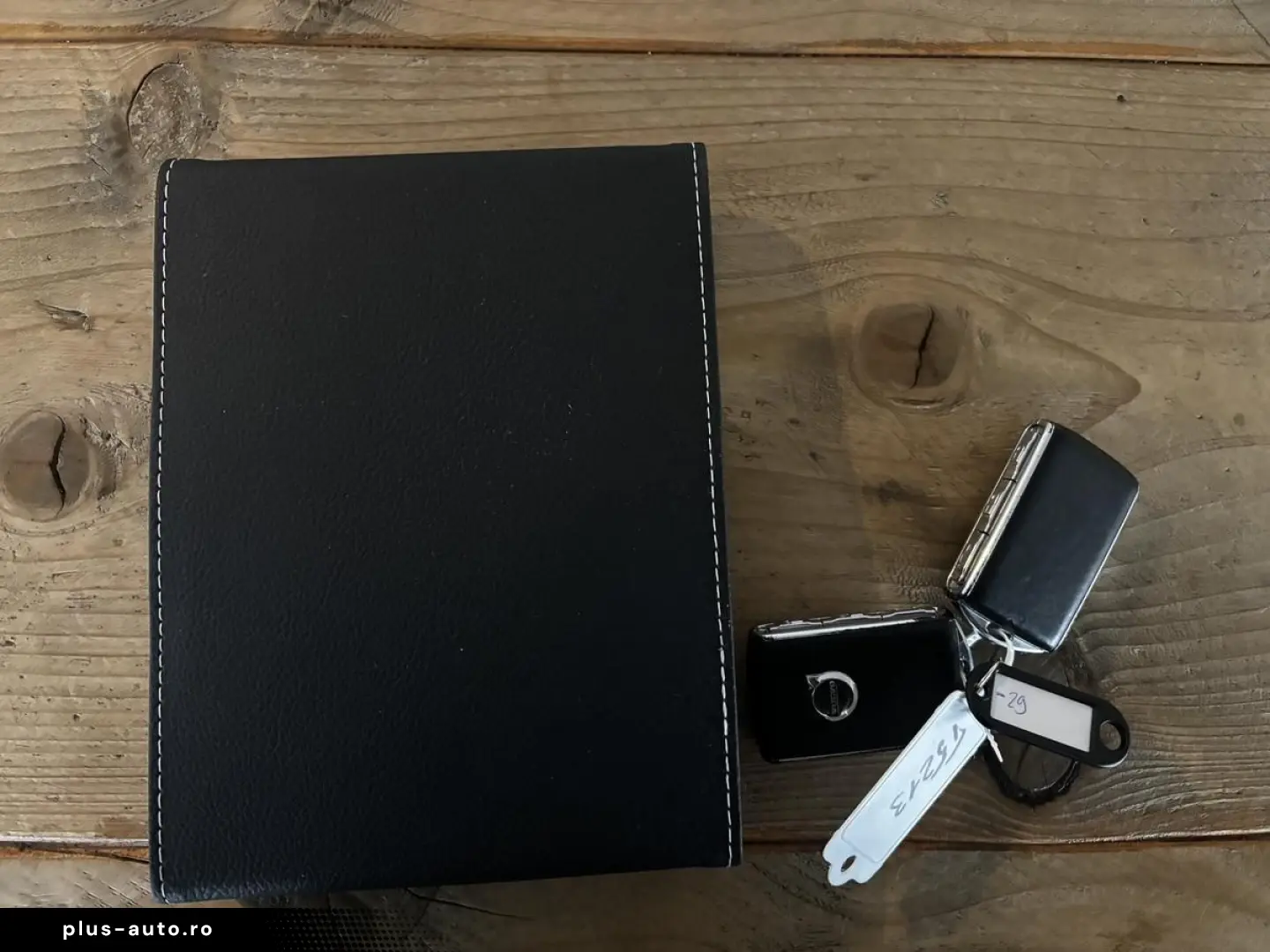 VOLVO XC60 T8 AWD Recharge R Design Pano H&K AHK R.Cam