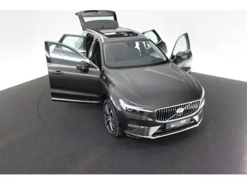 VOLVO XC60 T6 Inscription Expression Recharge AWD PANO