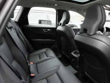 VOLVO XC60 T6 Inscription Expression Recharge AWD PANO