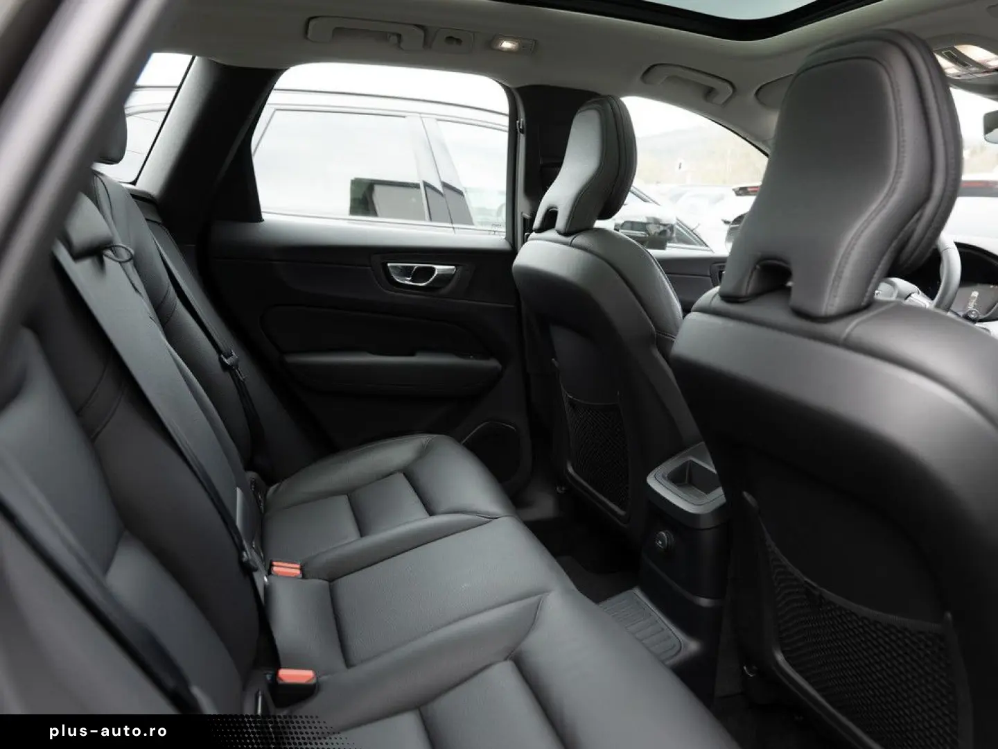 VOLVO XC60 T6 Inscription Expression Recharge AWD PANO