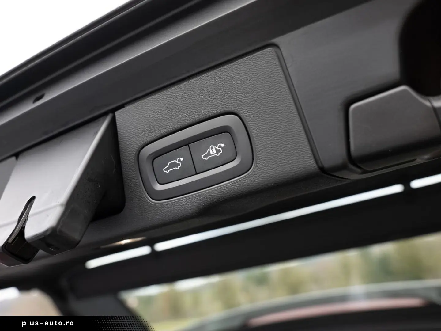 VOLVO XC60 T6 Inscription Expression Recharge AWD PANO