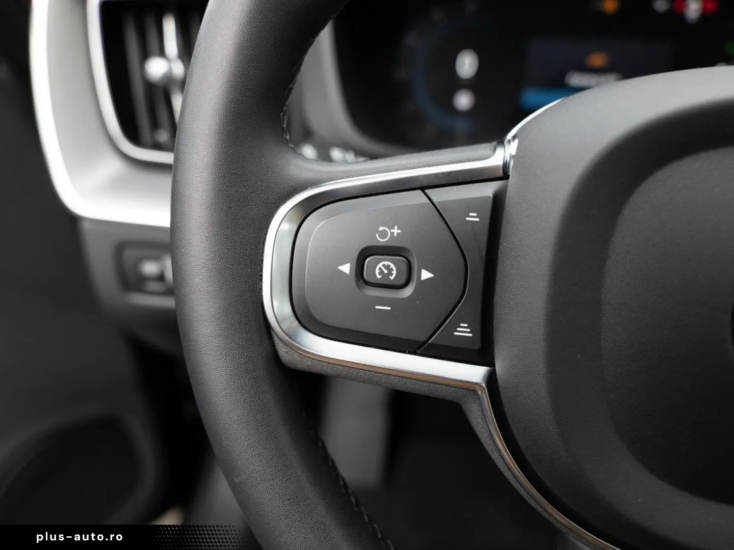 VOLVO XC60 T6 Inscription Expression Recharge AWD PANO