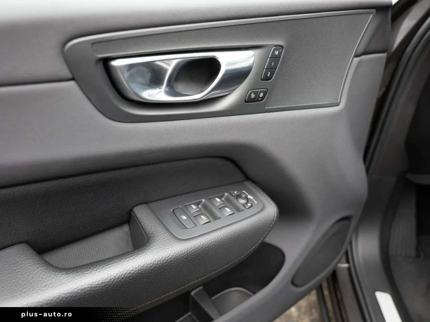 VOLVO XC60 T6 Inscription Expression Recharge AWD PANO