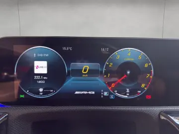 MERCEDES-BENZ CLA 35 AMG 4M NightP Pano Multibeam 360