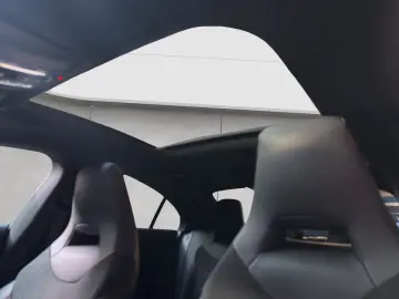 MERCEDES-BENZ CLA 35 AMG 4M NightP Pano Multibeam 360