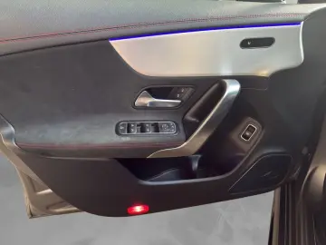 MERCEDES-BENZ CLA 35 AMG 4M NightP Pano Multibeam 360