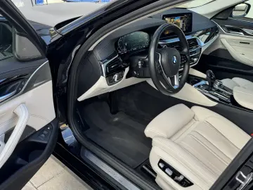 BMW 530e Luxury - Harman Kardon- Interior Confort - 292cp !