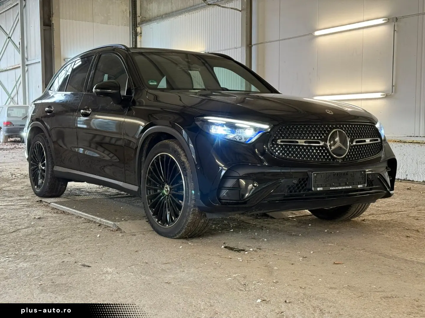 MERCEDES-BENZ GLC 220 d 4Matic ACC PANO 360  BURMESTER AHK