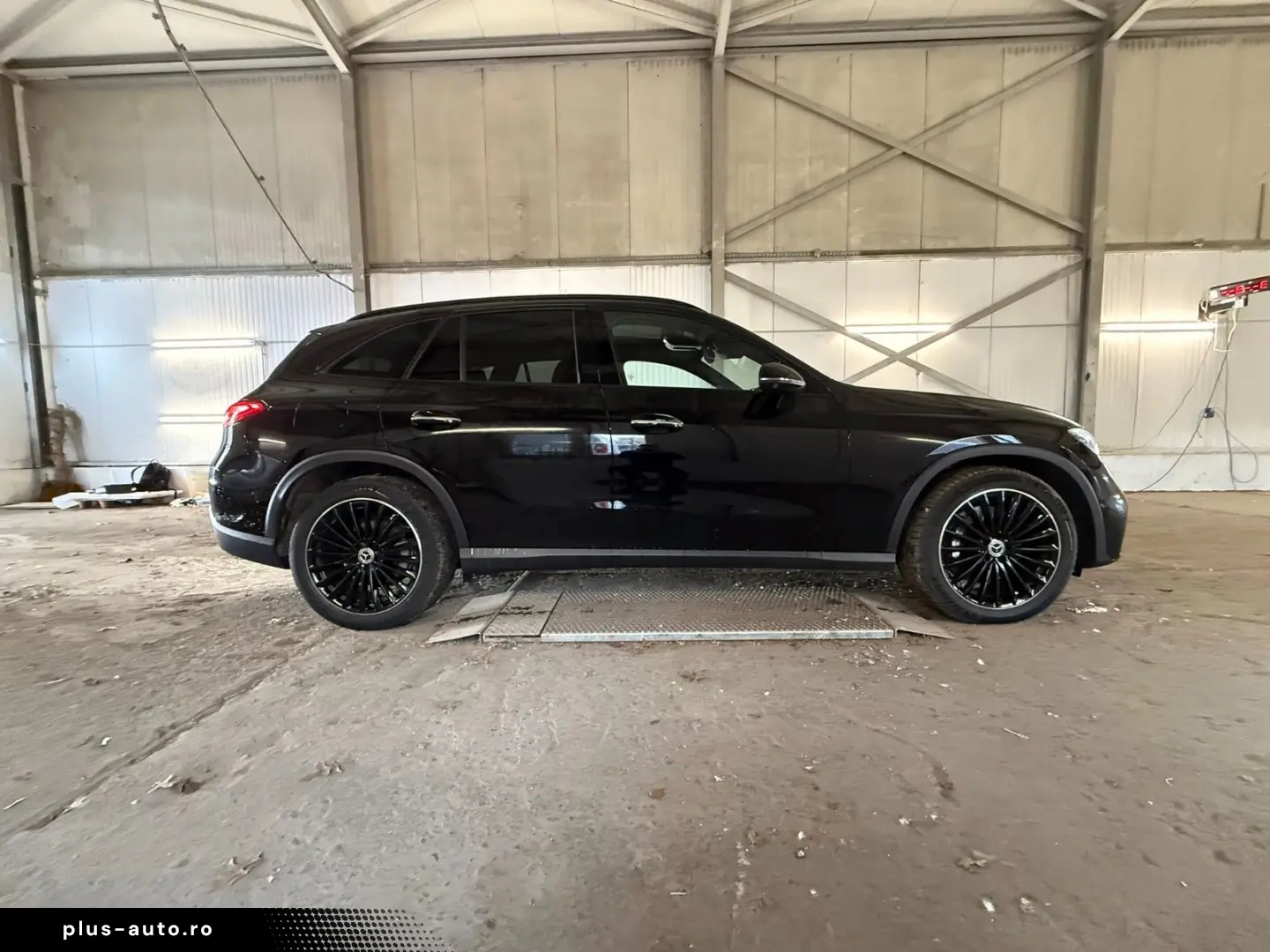 MERCEDES-BENZ GLC 220 d 4Matic ACC PANO 360  BURMESTER AHK