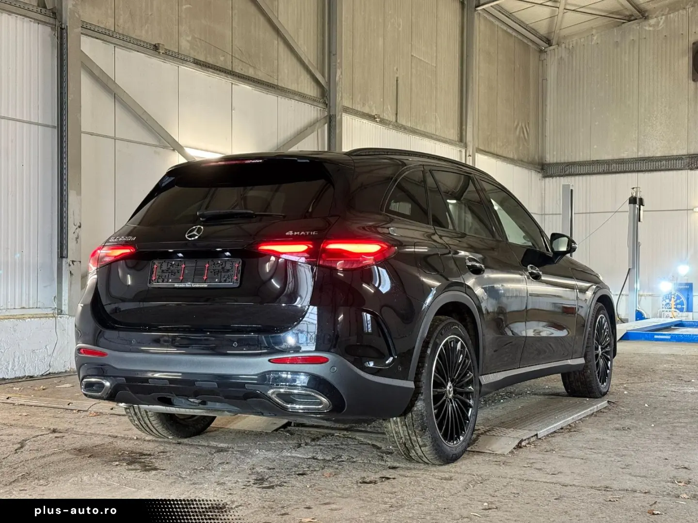 MERCEDES-BENZ GLC 220 d 4Matic ACC PANO 360  BURMESTER AHK