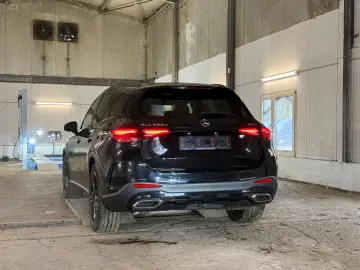 MERCEDES-BENZ GLC 220 d 4Matic ACC PANO 360  BURMESTER AHK