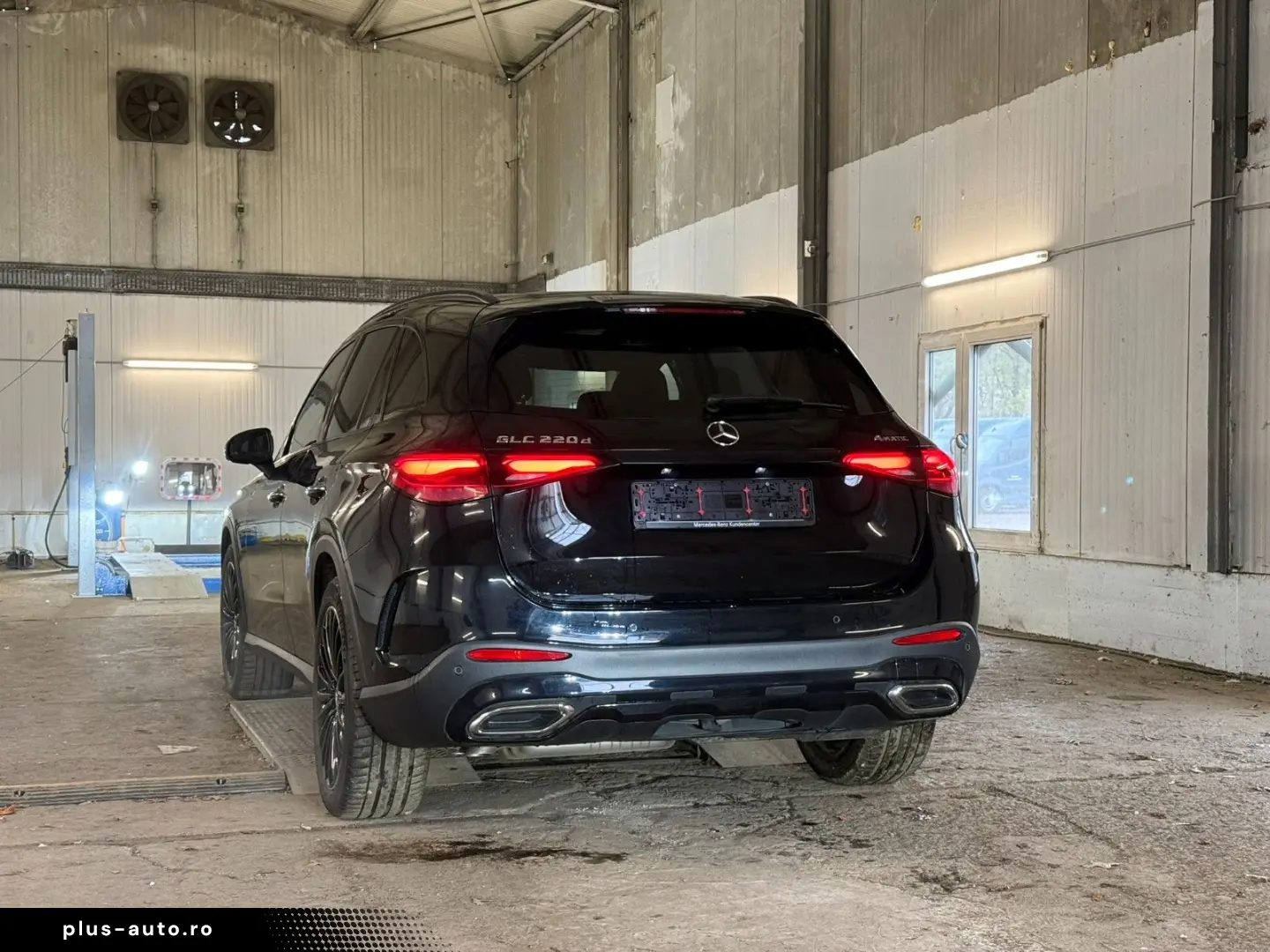 MERCEDES-BENZ GLC 220 d 4Matic ACC PANO 360  BURMESTER AHK