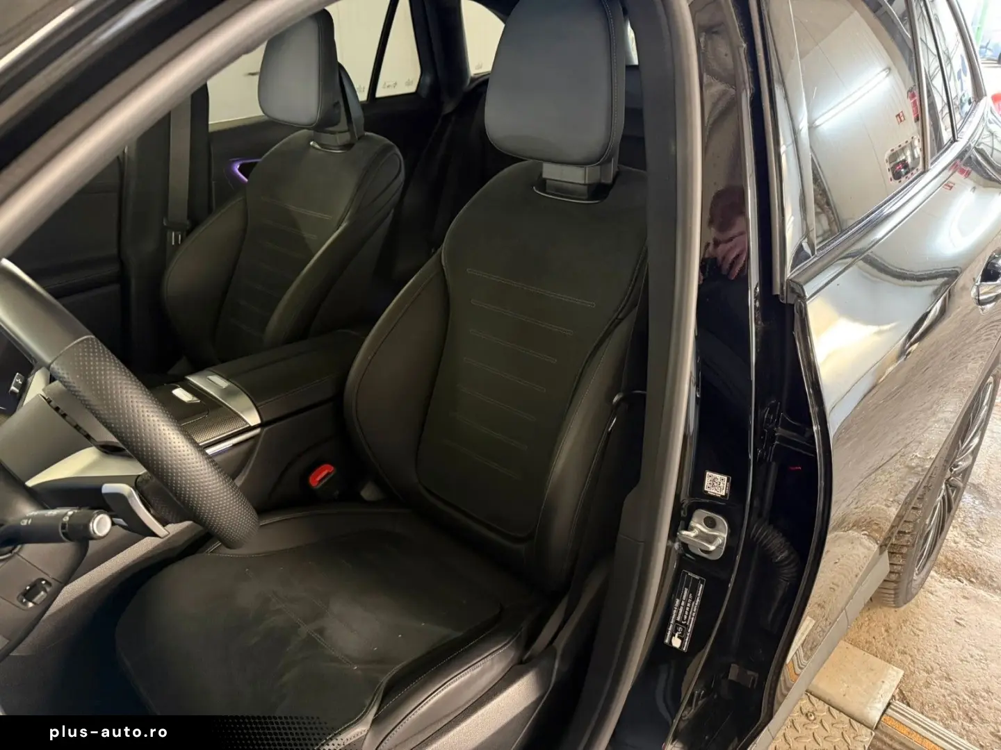 MERCEDES-BENZ GLC 220 d 4Matic ACC PANO 360  BURMESTER AHK