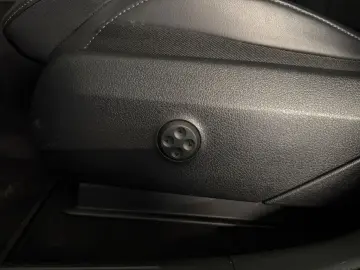 MERCEDES-BENZ GLC 220 d 4Matic ACC PANO 360  BURMESTER AHK