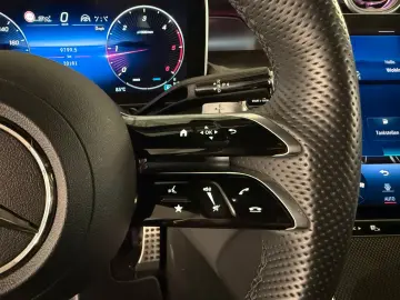 MERCEDES-BENZ GLC 220 d 4Matic ACC PANO 360  BURMESTER AHK