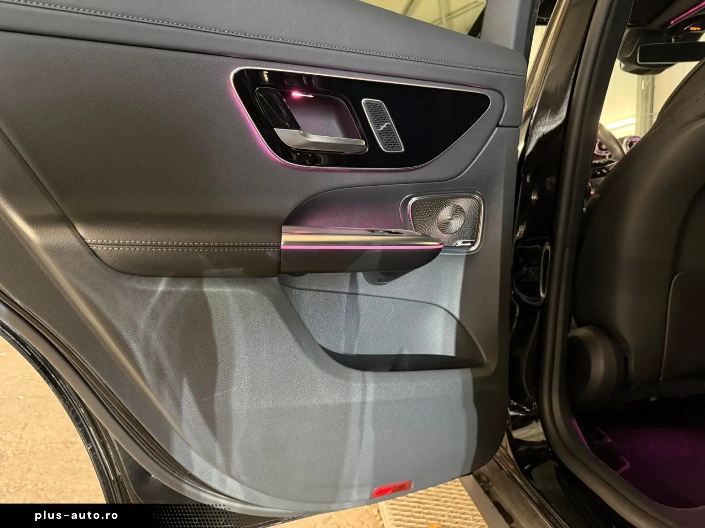 MERCEDES-BENZ GLC 220 d 4Matic ACC PANO 360  BURMESTER AHK