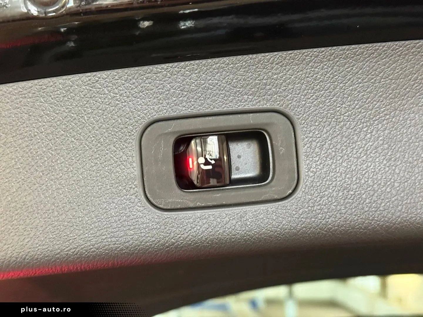 MERCEDES-BENZ GLC 220 d 4Matic ACC PANO 360  BURMESTER AHK