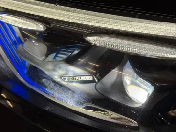 MERCEDES-BENZ GLC 220 d 4Matic ACC PANO 360  BURMESTER AHK