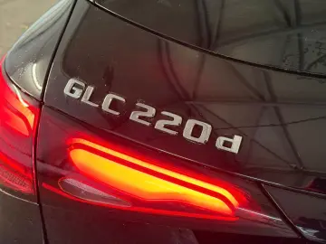MERCEDES-BENZ GLC 220 d 4Matic ACC PANO 360  BURMESTER AHK