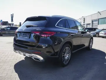 MERCEDES-BENZ GLC 220 d 4M AMG Distronic DigitalLight 360