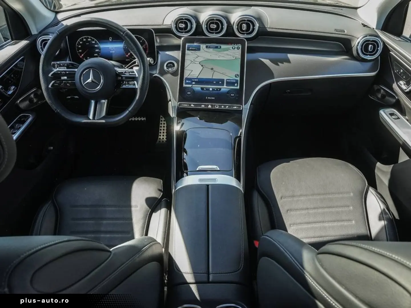 MERCEDES-BENZ GLC 220 d 4M AMG Distronic DigitalLight 360