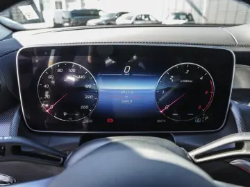 MERCEDES-BENZ GLC 220 d 4M AMG Distronic DigitalLight 360