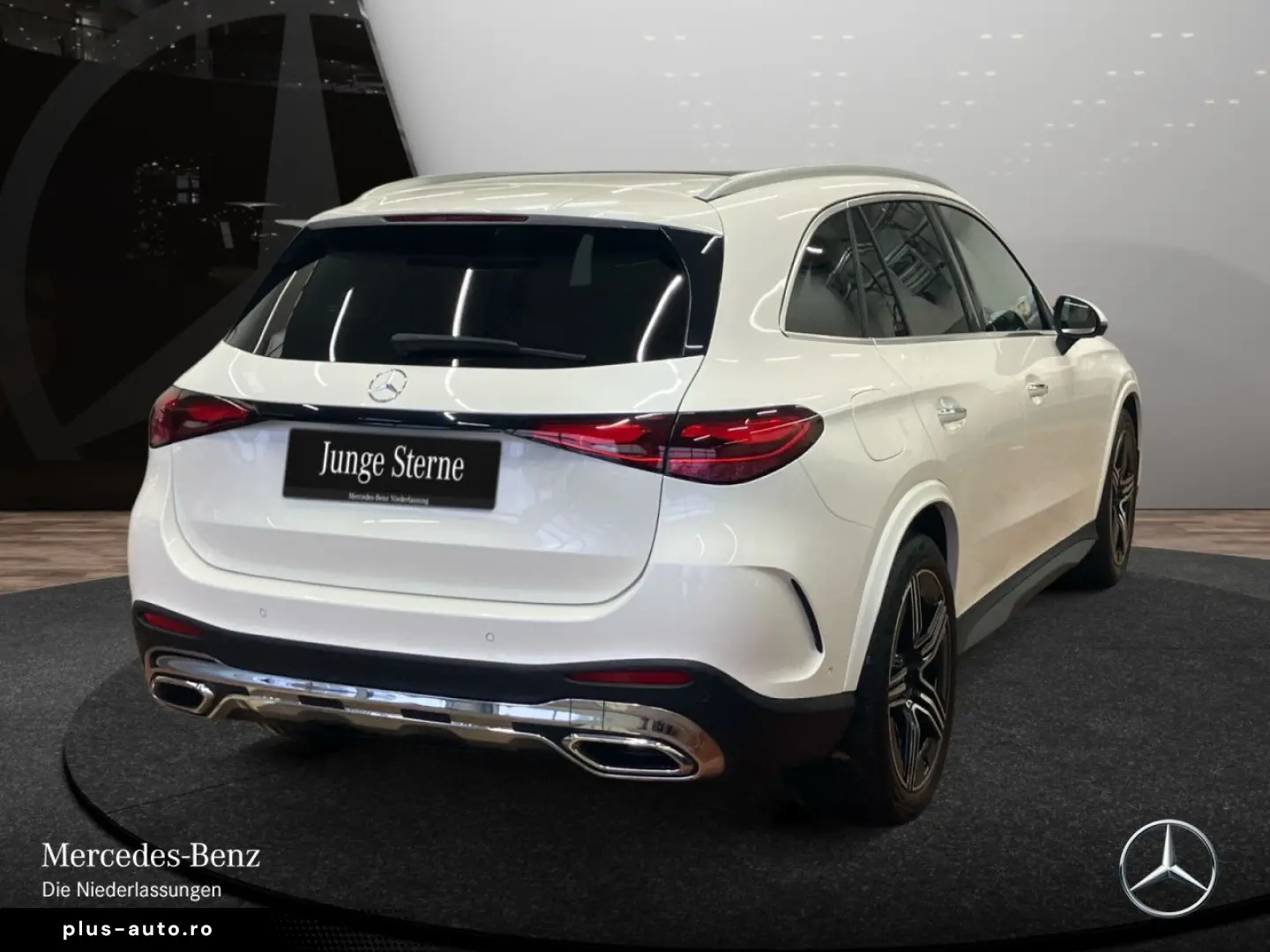 MERCEDES-BENZ GLC220d 4M AMG Prem Pano Distr DigiLED Burm