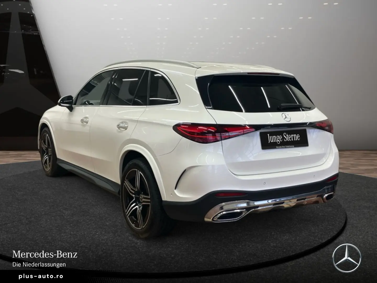 MERCEDES-BENZ GLC220d 4M AMG Prem Pano Distr DigiLED Burm
