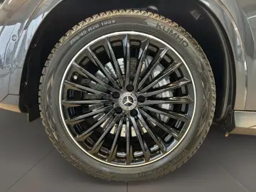 MERCEDES-BENZ GLC 300 4matic AMG AMG MBUX Night HUD Pano SHD