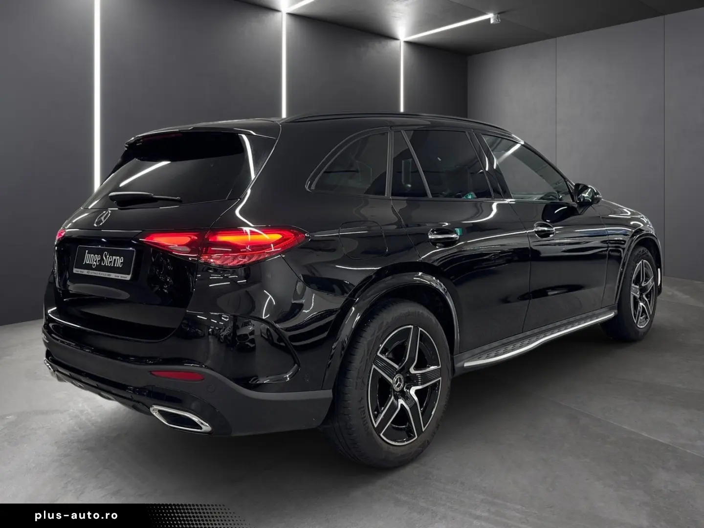 MERCEDES-BENZ GLC 300 d 4M AMG Pano HUD Burmester Di&hellip;