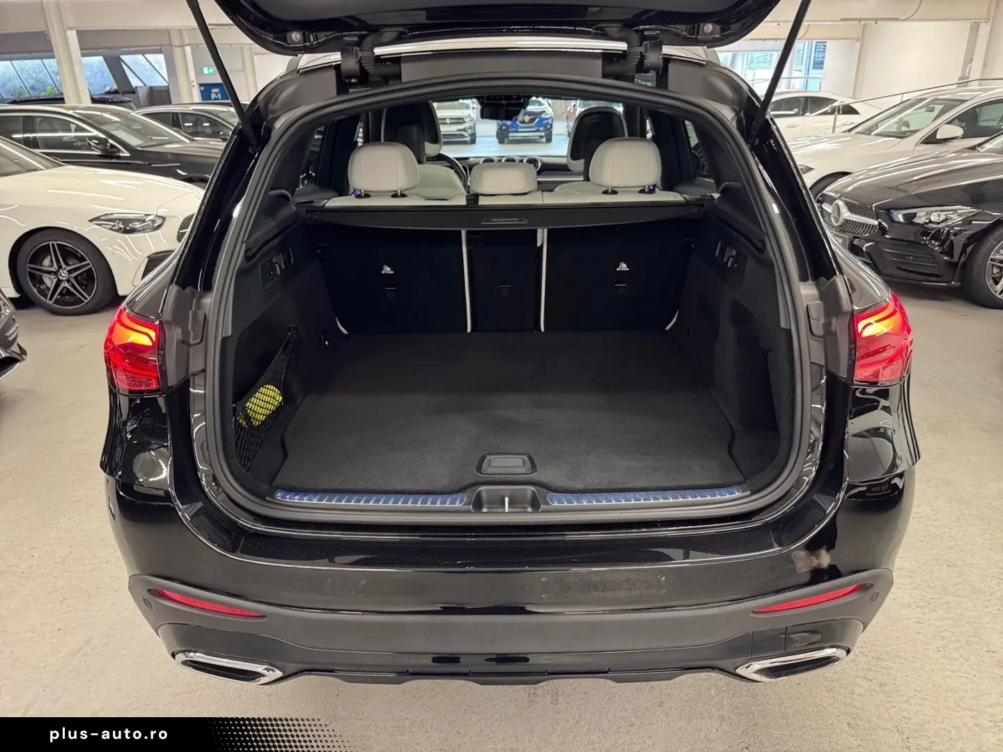 MERCEDES-BENZ GLC 300 d 4M AMG Pano HUD Burmester Di&hellip;