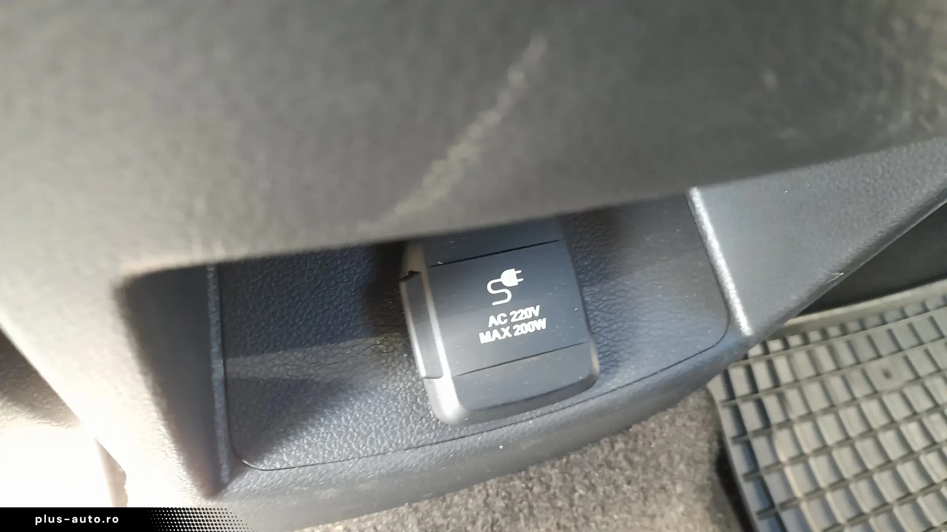 Ssangyong Korando Premium Plus 1.5GDI AT6 AWD