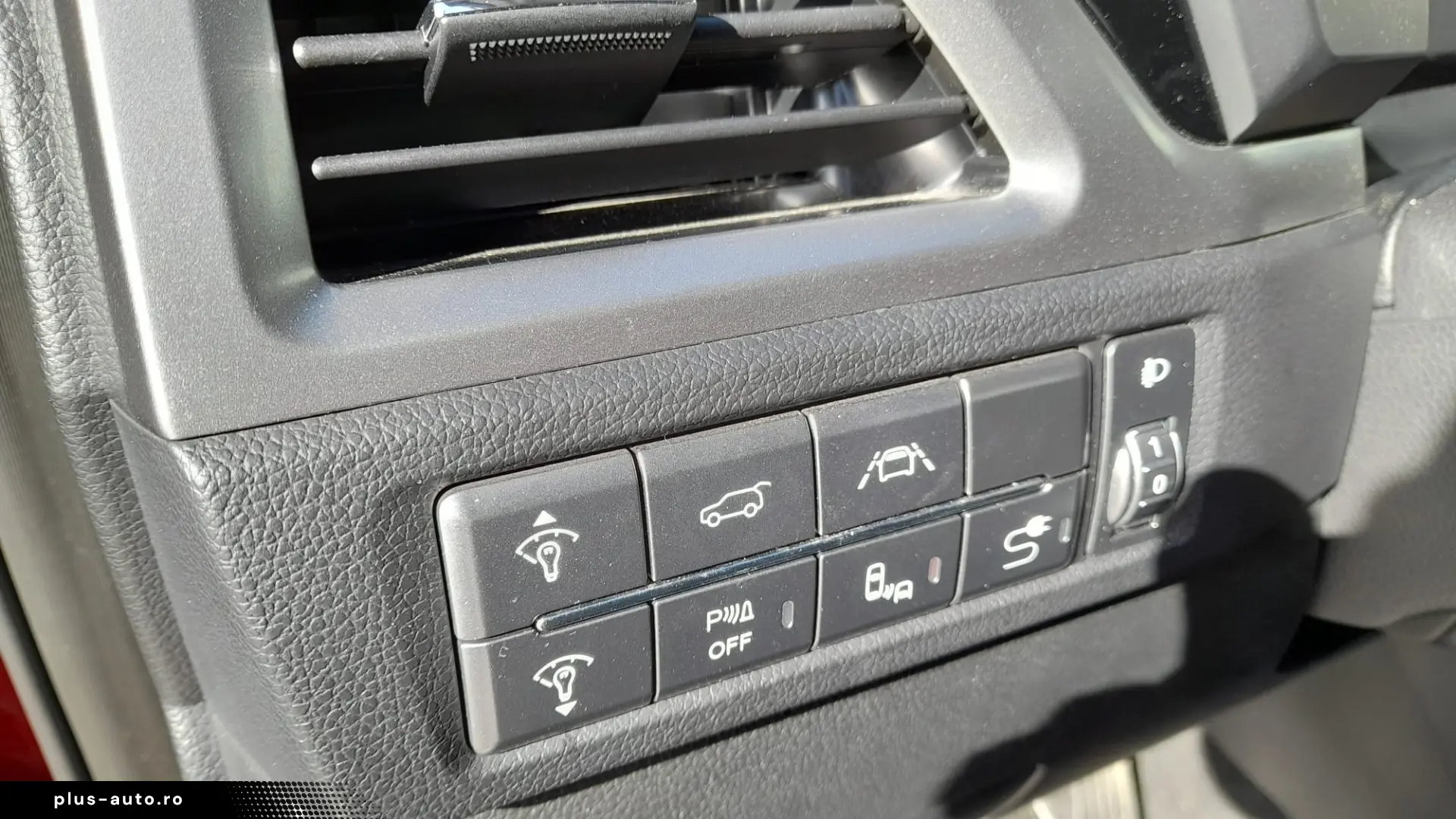 Ssangyong Korando Premium Plus 1.5GDI AT6 AWD