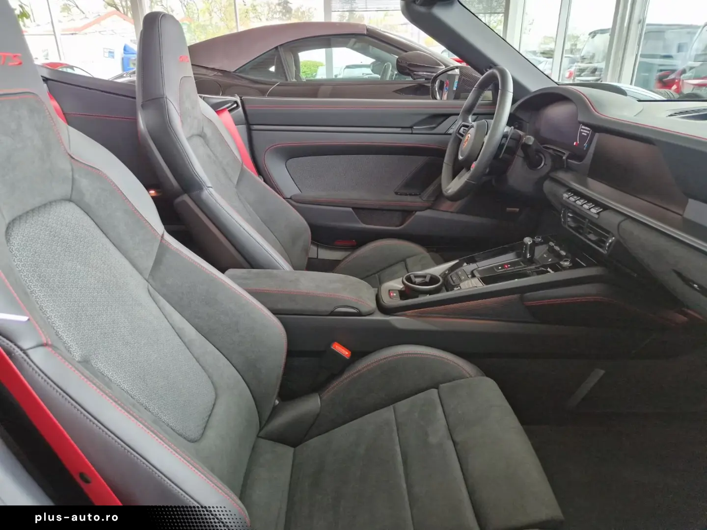 Porsche 992 .2 911 Carrera 4 GTS