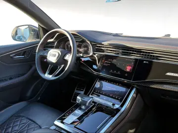 AUDI Q8 50 TDI quattro competition plus S line