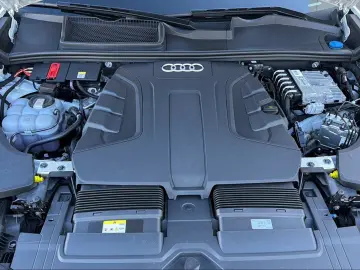 AUDI Q8 50 TDI quattro competition plus S line