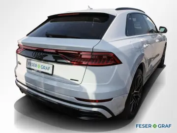 AUDI Q8 50 TDI qu. 2x S line competition AHK Pano 22