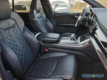 AUDI Q8 50 TDI qu. 2x S line competition AHK Pano 22