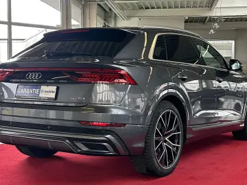 AUDI Q8 50 TDI quattro S-Line Allradlenk AHK 360  STA