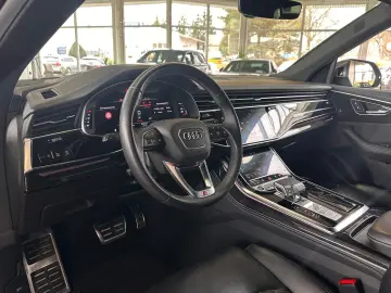 AUDI Q8 50 TDI quattro S-Line Allradlenk AHK 360  STA