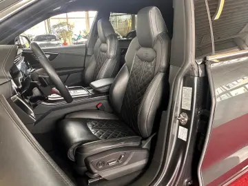 AUDI Q8 50 TDI quattro S-Line Allradlenk AHK 360  STA