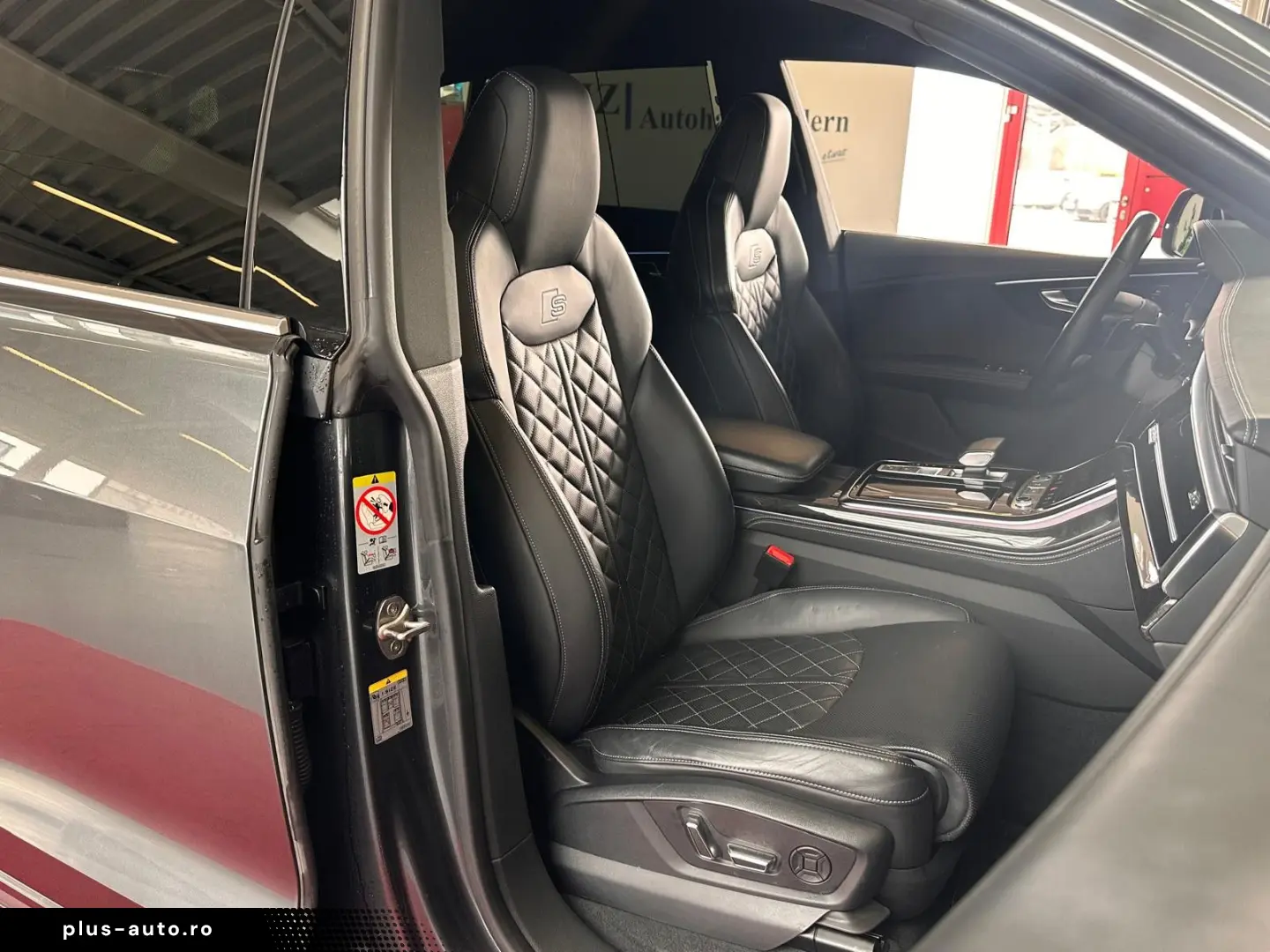 AUDI Q8 50 TDI quattro S-Line Allradlenk AHK 360  STA